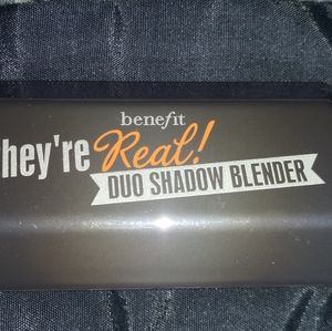 Benefit duo shadow blender